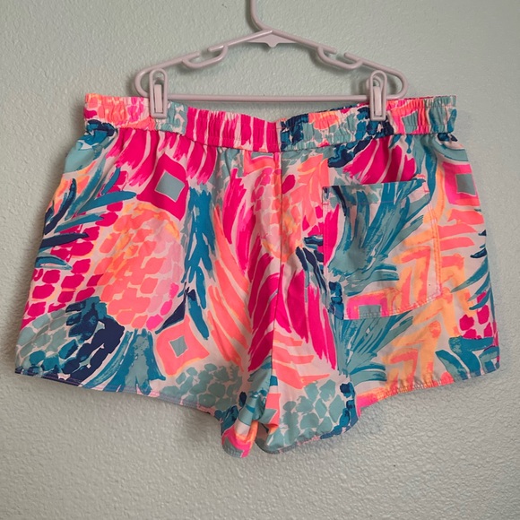 Lily Pulitzer run around shorts size M - Picture 8 of 11